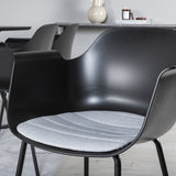 Jídelní stůl Marina - černá deska / černé nohy - pohodlná plastová jídelní židle - černé nohy - černý plast 6