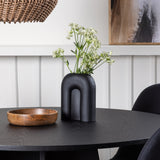 Kulatý jídelní stůl Bootcut - Černá / Černá Fanéer + Jídelní židle Polar - Černé nohy - Černá látka _4