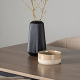 Jídelní stůl Tempe – černá / ořechová MDF + židle Berit – černá / béžová látka (polyesterové prádlo) _4