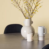 Jídelní stůl Piazza – přírodní / tmavě šedý stříkaný kámen + jídelní židle Polar – černé nohy – černá látka _4