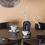 Jídelní stůl Glade – černá / černá MDF + jídelní židle Montros – přírodní / přírodní kaučuk _4