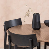 Jídelní stůl Durango – černá / ořechová MDF + jídelní židle Montros – přírodní / přírodní kaučukové dřevo _4