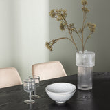 Jídelní stůl Isolde 180*75 – černá / černá MDF + noční jídelní židle – tmavý ořech / mocca / hnědá látka _4