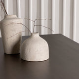 Jídelní stůl Kaseidon – kaučukové dřevo / tmavě hnědá MDF + jídelní židle Edina – černá / bílá Boucle _4