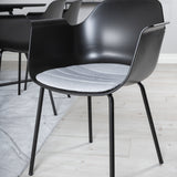 Jídelní stůl Marina - černá deska / černé nohy - pohodlná plastová jídelní židle - černé nohy - černý plast 6