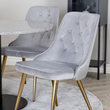 Jídelní stůl Razzia 106cm - Šedá Terazzo / BlackVelvet Deluxe jídelní židle - Br