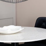 Jídelní stůl Razzia 106 cm -Bílá Terazzo / Černá - Sametová luxusní židle - Černá/matná mosaz noha 4