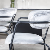 Jídelní stůl Dipp - 180*90cm - Černá dýha / celé černé nohy - Křeslo Arrow - Černé nohy - Grey Velvet 6