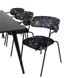 Jídelní stůl Dipp - 180*90cm - Černá dýha / celé černé nohy - Křeslo Arrow - Černé nohy - Černá květina s potiskem Látka 6