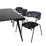 Jídelní stůl Dipp - 180*90cm - Černá dýha / celé černé nohy - Křeslo Arrow - Černé nohy - Černá květina s potiskem Látka 6