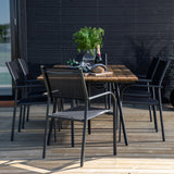 Jídelní stůl Chan – černá ocel / akácie (vzhled teak) – 200 cm + křeslo Santorini (stohovatelné) – černá alu / černá textilie_6