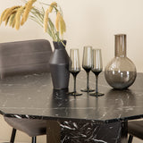 Kulatý jídelní stůl Marbs - černá / černá skleněná židle Marble+Windu Lyx - černá / šedá mikrovlákno_4