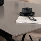 Jídelní stůl Piazza – černá/šedá dýha+židle sametové stehy – černá/béžová Velvet_6