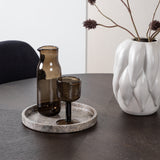 Jídelní stůl Copenhagen – černá / mocca dýha + jídelní židle Polar – černé nohy – černá látka _4