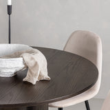 OliviaJídelní Stůl-Mocca/MoccaVeneer+PolarJídelní Židle-Černé nohy/BeigeVelvet_4