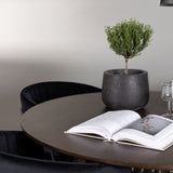 Jídelní stůl Kaseidon - kulatý - kaučukové dřevo / tmavě hnědá MDF + jídelní židle Selma - černá / černý samet _4