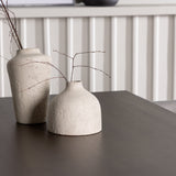 Jídelní stůl Kaseidon – kaučukové dřevo / tmavě hnědá MDF + jídelní židle Evelina – černá / světle šedá Velvet _4