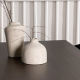 Jídelní stůl Kaseidon – kaučukové dřevo / tmavě hnědá MDF + jídelní židle Selma – černá / černý samet _4