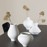 Jídelní stůl Ellis s noční jídelní židlí