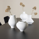 Jídelní stůl Ellis s noční jídelní židlí