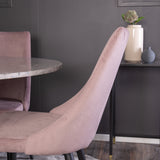 Jídelní stůl Razzia 106 cm - Šedá Terazzo / Černá + jídelní židle Leone - Černé nohy / Dusty PinkCorduroy _4