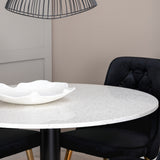 Jídelní stůl Razzia 106 cm -Bílá Terazzo / Černá - Sametová luxusní židle - Černá/matná mosaz noha 4