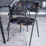 Elegantní rozšiřitelné černé kartáčované - 195*95 + křeslo Arrow - černé nohy - černý květ s potiskem Fabric_6
