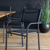 Jídelní stůl Chan – černá ocel / akácie (vzhled teak) – 200 cm + křeslo Santorini (stohovatelné) – černá alu / černá textilie_6