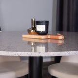 Jídelní stůl Razzia 106 cm - Šedá Terazzo / BlackVelvet Jídelní židle - Černá L