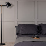 Stojací lampa Skott, černá