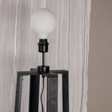 Stojací lampa Avspark, černá