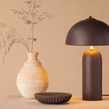 Stolní lampa Corello, hnědá