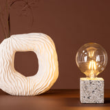 Stolní lampa Rilche, bílá