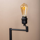 Stojací lampa Virro, černá